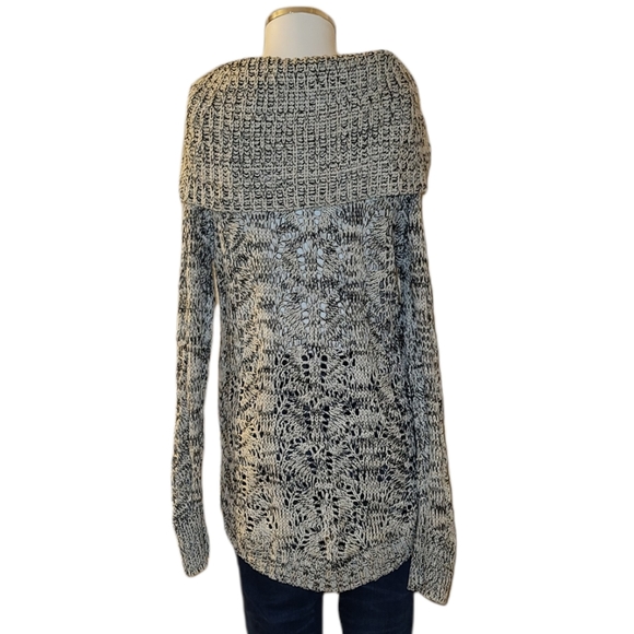 Sweaters - Picture 6 of 15